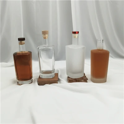 Fyrkantig spritglasflaska